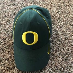 University of Oregon hat. Like new. Nike Dri Fit